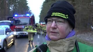 Fahranfängerin kommt von Straße ab und muß von Feuerwehr befreit werden