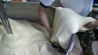 Bread(Ham with Cheese, Raisin) - Taiwan Bakery Food 羅東美食 北海道烘焙坊 維也納吐司(起司、火腿), 葡萄吐司