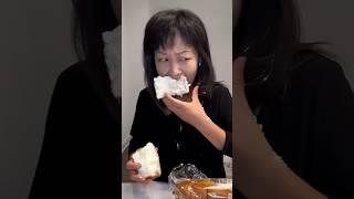 POV: SECRETLY EATING FOOD WITHOUT YOUR FAMILY #shorts #viral #mukbang