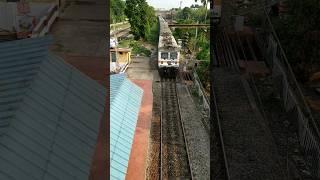 Express train crossing #indianrailways #highspeedjourney #railjourney #railway #shorts #short