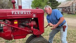 International Harvester Farmall B - Runs Well