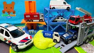 Fire Truck, Ambulance are Messy with Sand, Mud, Balloon! ...+Diecast Cars stories 【Kuma's Bear Kids】