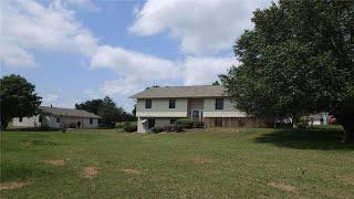 6940 Ravenswood Ln, Hannibal, MO Presented by Jennifer Salerno.