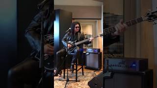 Can Gene Simmons actually play bass?!