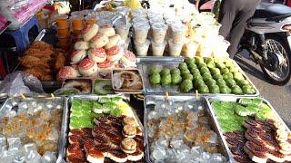 10 BEST Vietnamese Street Food at Morning Market