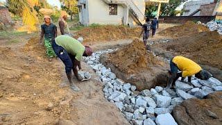 Stone Masonry Foundation-25x26 Size House Foundation Stone Filling process Construction Techniques