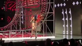 HQ FULL VIDEO ADRIANA LIMA & CANDICE SWANEPOEL VSFS 2017 NOMADIC ADVENTYRES SEGMENT