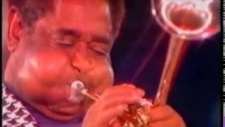 Dizzy Gillespie cheeks