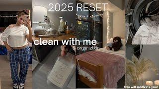 2025 RESET VLOG : Cleaning, Moving Back Into My Dorm & Organizing for the New Year