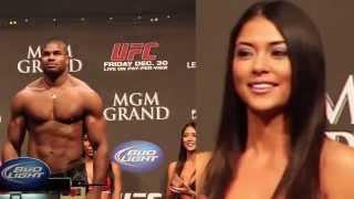 Arianny Celeste's Reaction to Alistair Overeem at UFC 141 Weigh-ins