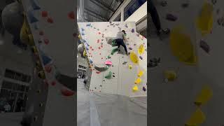 1day 1upload. Climbing. Bouldering. V3 or V4??