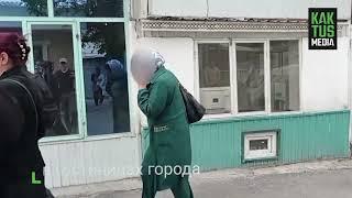 В Оше в гостиницах задержал 13 секс-работниц и организатора