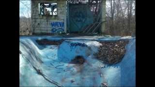 Urban Ruins:Abandoned water park/Slide on Monroe Lake Blooming