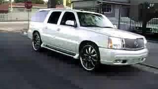 Multi Auto Group Presents the 2004 Cadillac Escalade on Air Bags | 26" Asanti