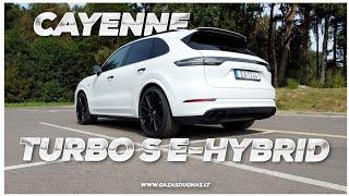 Porsche Cayenne gavo elektros: dabar jau važiuoja