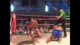 Lethwei-Win Tun(White) Vs Saw Yan Paing(Blue)