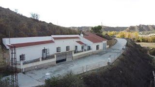 €115,000 Beautifully renovated large rural cave house with garage ref. V3029 Cortes de Baza, Granada