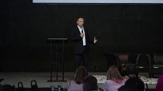 Keynote Social Selling Speaker Shane Gibson speaks on "How to Drive ROI Through Social Selling"