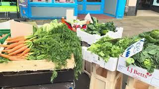 Uk cheesiest Market | Leighton Buzzard | High Stret | Fruits | vegetables | flowers | entertainment