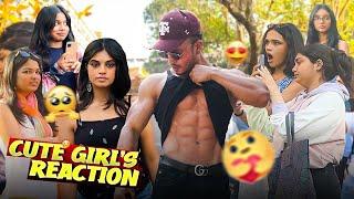 Cute Girls reaction on shirtless bodybuilder / Mumbai