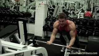 Josef Rakich Trains Biceps