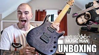 ERNIE BALL MUSIC MAN JP 15 UNBOXING