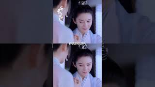 #傅菁 女装美到#吴佳怡 的心巴了！翩翩周公子原是女儿身~ #云中谁寄锦书来 #谢彬彬