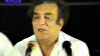 Ahmad Faraz reciting Urdu Poetry [Mehfil e mushaira]