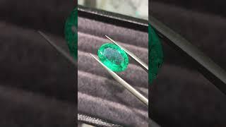 Oval Lab Grown Colombian Emerald 5.4 ct #emerald #gemstone #gems #customjewelry #labgrownjewelry