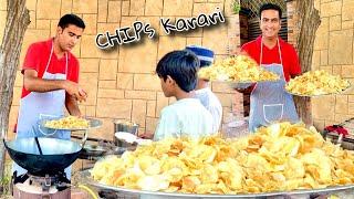 Aaj Kararay Potato Chips Bana K Distribute Kiay  