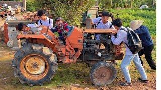 An Expert Mechanic Restoration Old KUBOTA Tractor Engine That has been Left in The Rain for Years