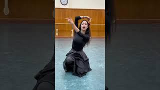 Uyghur dance - Oynasun