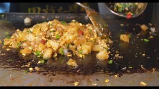 中國西安 回民街小吃 - 炒涼粉 | Traditional food fried jelly in HuiMin St, Xian city, China