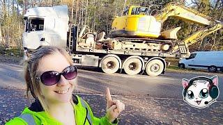 Loading & Unloading Excavator For the First Time - Trucker Cassie