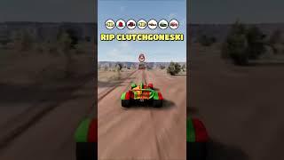 Qual carro da pixar completa o circuito?
