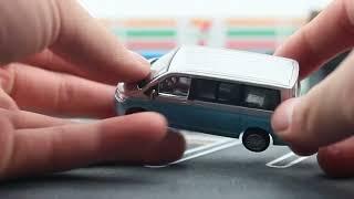 Volkswagen T6 Mulivan MPV model w skali 1:64