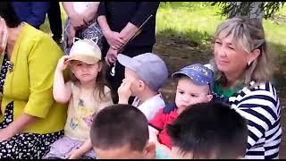 Поет Назир Гимазетдинов ,,Песня о школьных годах"