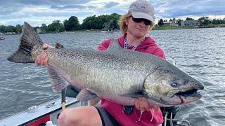 JIGGING GIANT MICHIGAN KING SALMON (2022) - Set up and rig!