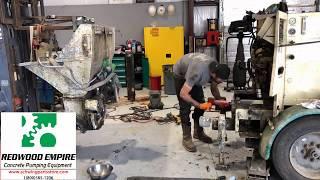 Schwing Line Pump Material Cylinder Replacement (Time Lapse)