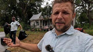 200 POUNDS OF TRASH REMOVED FROM 140 YEAR OLD FARM! (Jeep Gladiator Goes To The Dump)