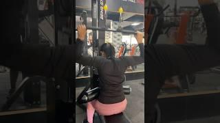 Lat Pulldown Workout Motivation for Girls | Back & Strength Training @TheRoamingTable #shorts #love