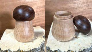 Woodturning a Mushroom Box