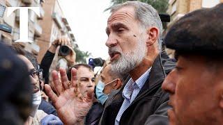 Spanish King pelted with rocks during flood visit