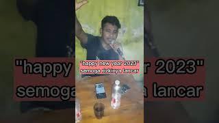 happy new year 2023, sambil nyanyi karaokean