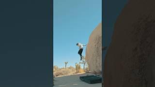 Euchre V-easy in Joshua Tree. I suck at slab. #joshuatree #bouldering #rockclimbing