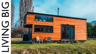 The Tiny House With It All!  Modern, Spacious & Dazzling Views