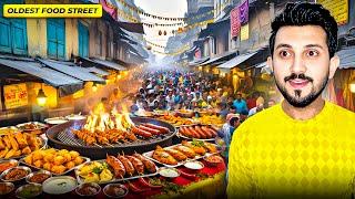 Iftari at Oldest & Cheapest Food Street in Pakistan Karachi || Heavy Crowd on The Road