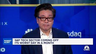 Fundstrat's Tom Lee on 6,000 S&P 500 year-end target: Setup into year-end has a lot of tailwinds