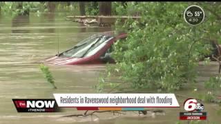 Residents in Ravenswood neighborhood deal with flooding