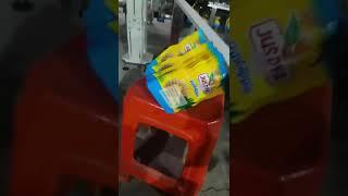 Cómo introducir eficientemente bolsas verticales con boquilla en la máquina llenadora de bolsas CX